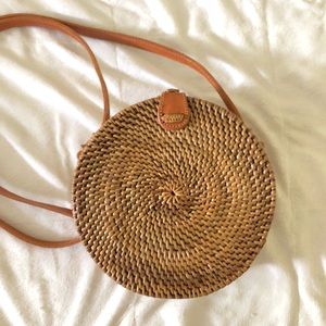 Round Straw Bag - 2018 summer/fall must have